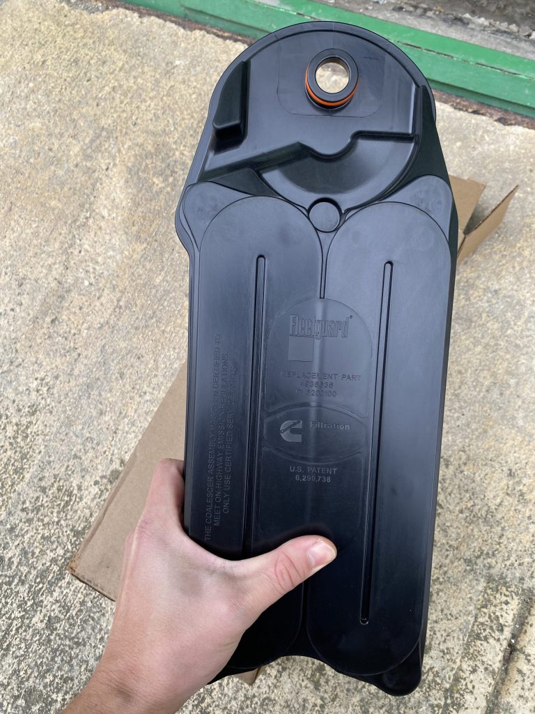 FLEETGUARD CV5200100 (CUMMINS 4936636) FILTER BREATHER